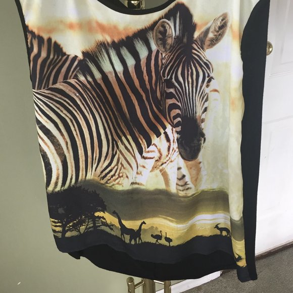 Out of Africa top - Picture 4 of 4